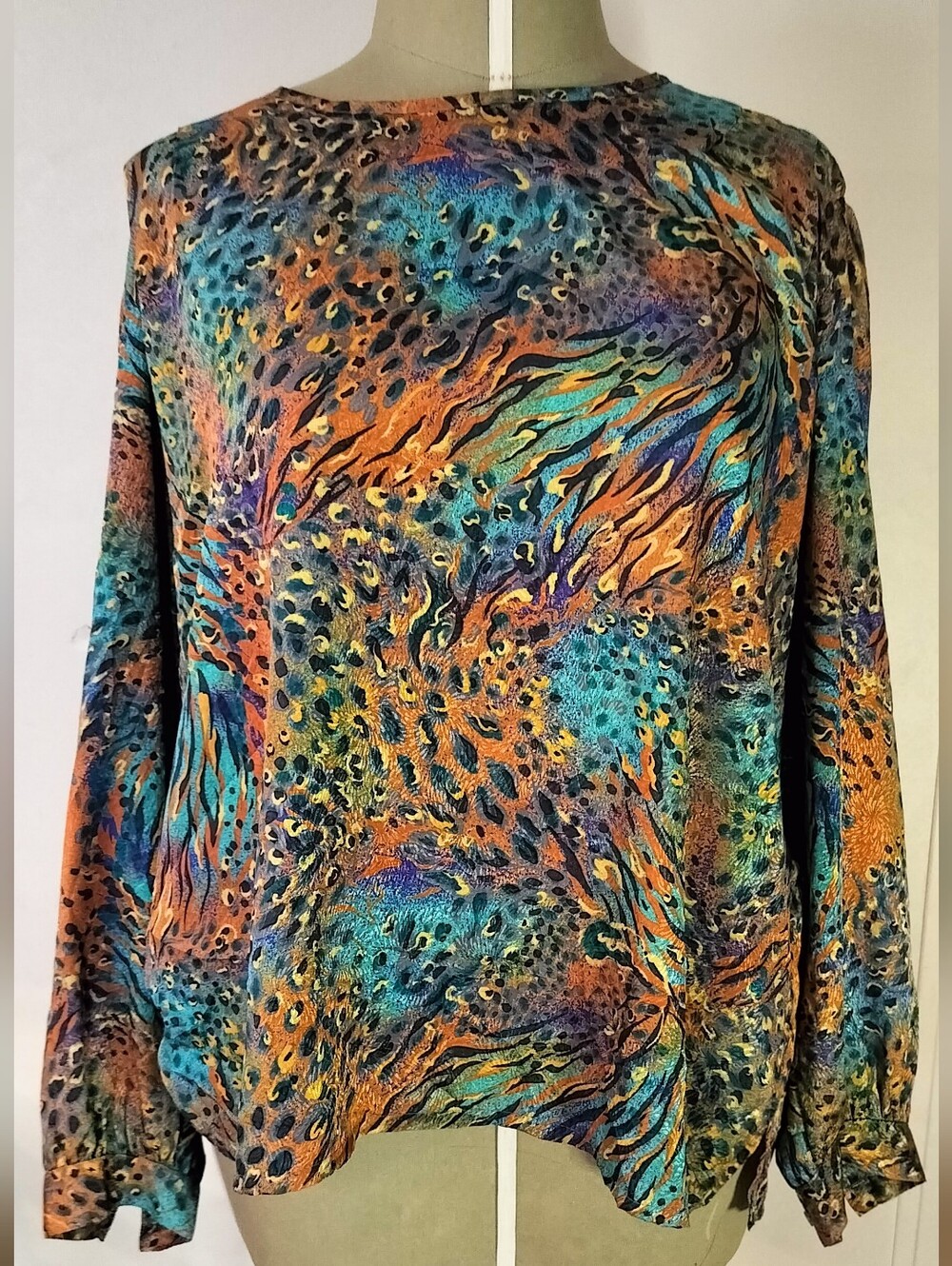 NICOLA Multicolor Swirl-Print Long-Sleeve Blouse